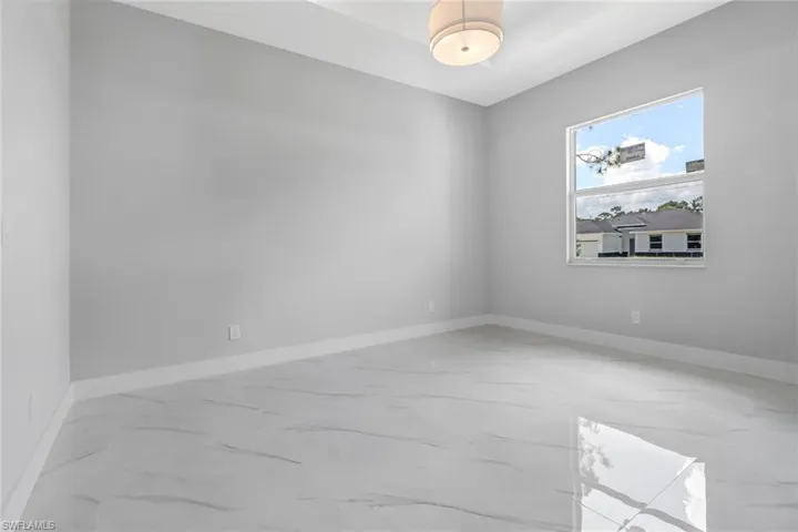 2816  2nd SW ST, Lehigh Acres, FL 33976