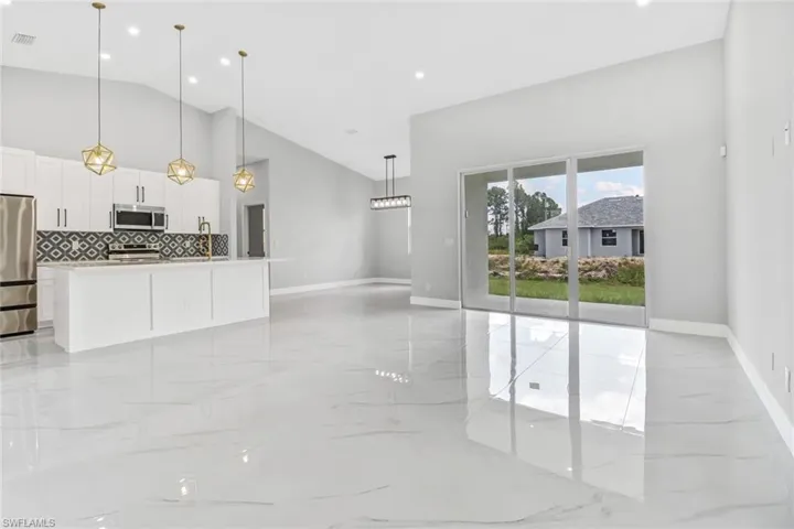 2816  2nd SW ST, Lehigh Acres, FL 33976