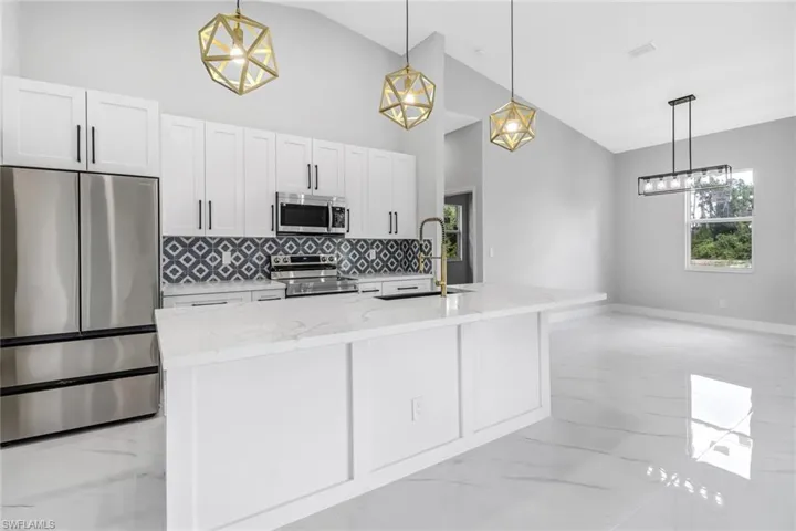 2816  2nd SW ST, Lehigh Acres, FL 33976