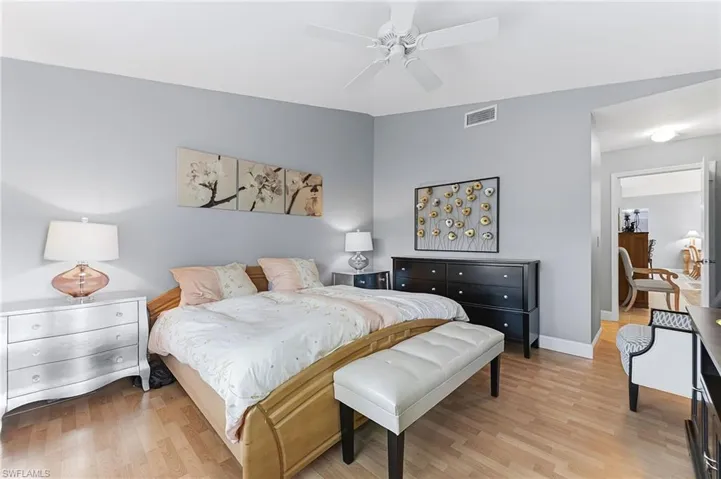 6835  Huntington Lakes  CIR, Naples, FL 34119