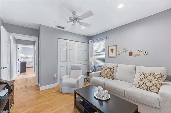 6835  Huntington Lakes  CIR, Naples, FL 34119