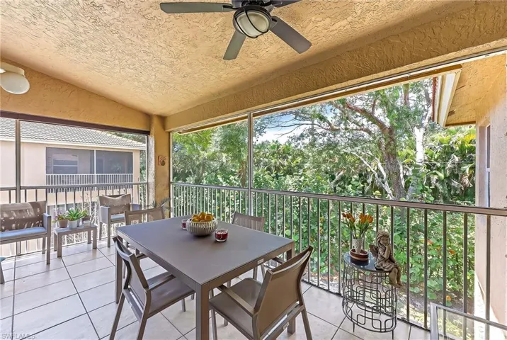 6835  Huntington Lakes  CIR, Naples, FL 34119