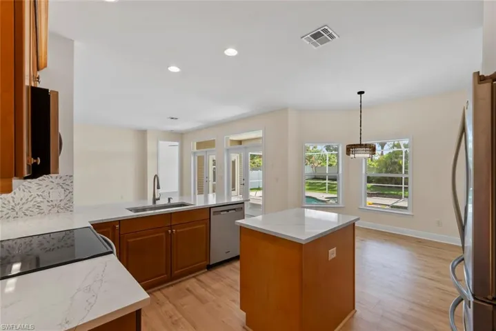 15555  Caloosa Creek  CIR, Fort Myers, FL 33908