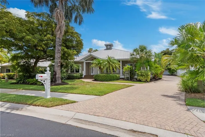 15555  Caloosa Creek  CIR, Fort Myers, FL 33908