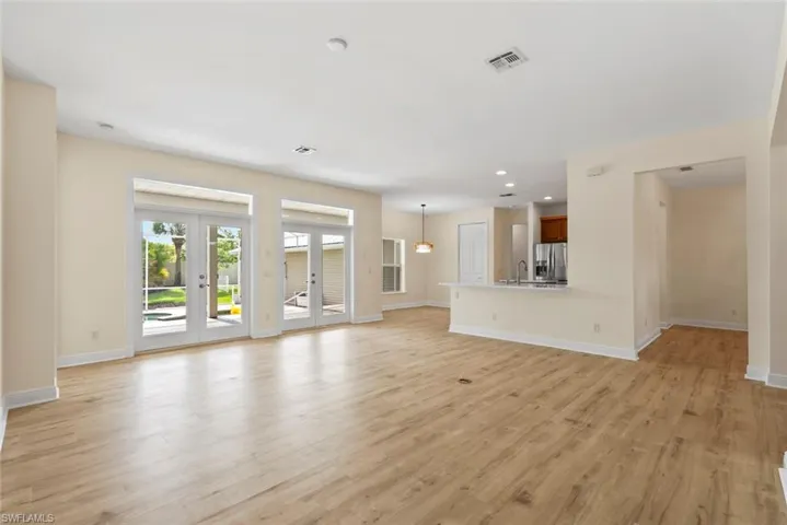 15555  Caloosa Creek  CIR, Fort Myers, FL 33908