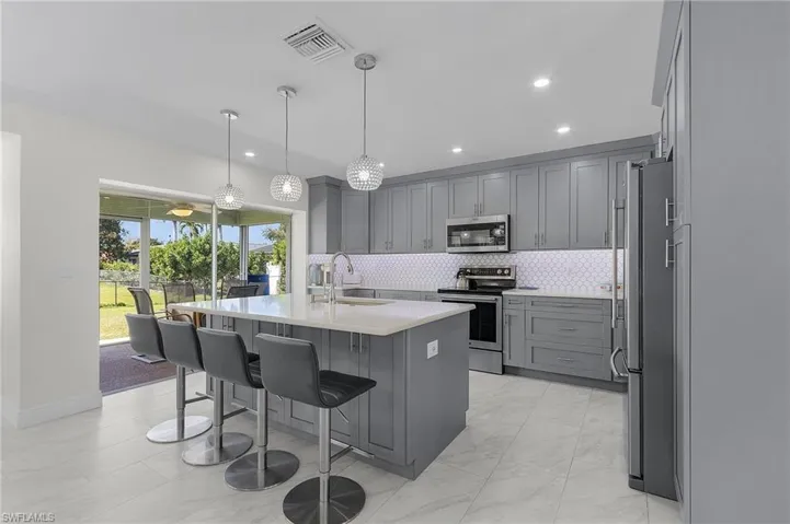 5581 Amoroso Dr, Fort Myers Fl 33919