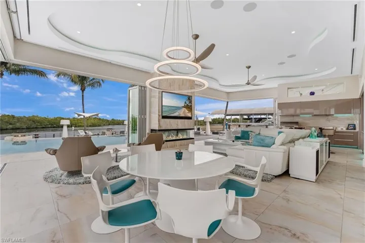 103 Montrose Dr, Fort Myers, Florida 33919
