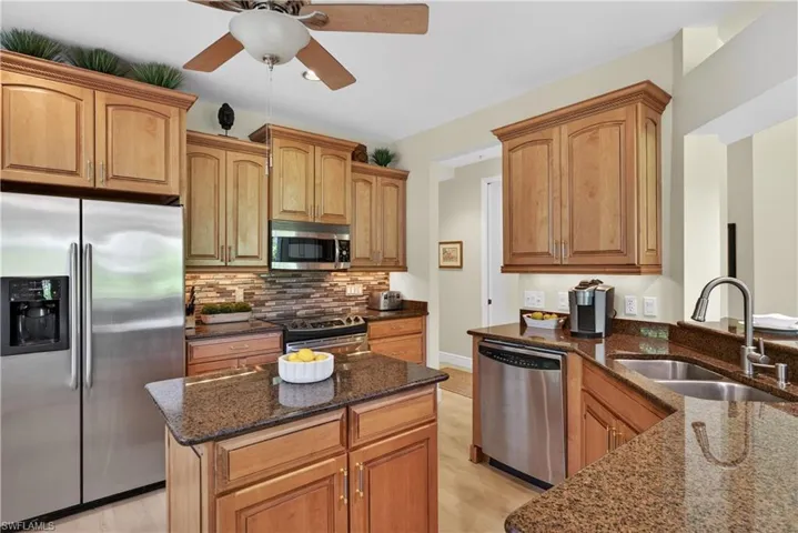 5035 Yacht Harbor Dr 103, Naples, Florida 34112