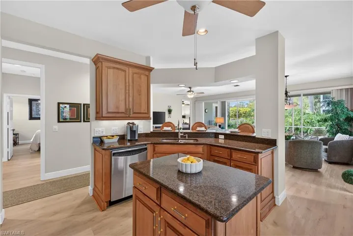 5035 Yacht Harbor Dr 103, Naples, Florida 34112
