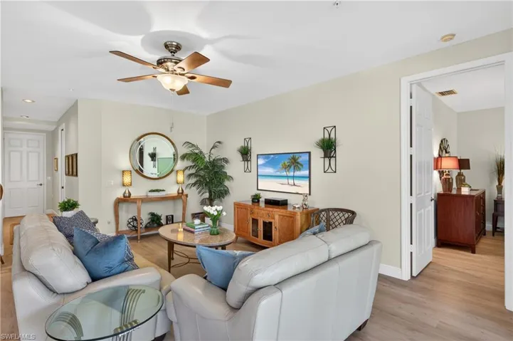 5035 Yacht Harbor Dr 103, Naples, Florida 34112