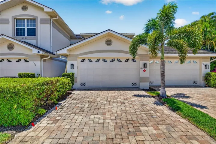 5035 Yacht Harbor Dr 103, Naples, Florida 34112