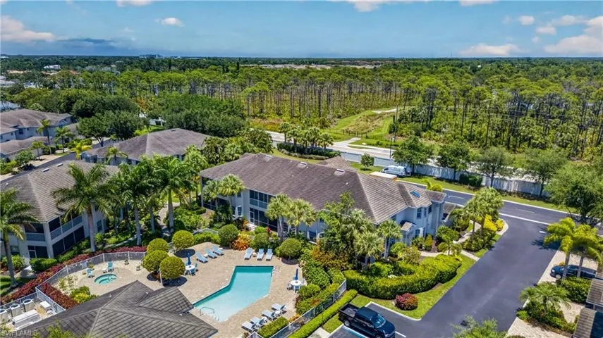 5035 Yacht Harbor Dr 103, Naples, Florida 34112
