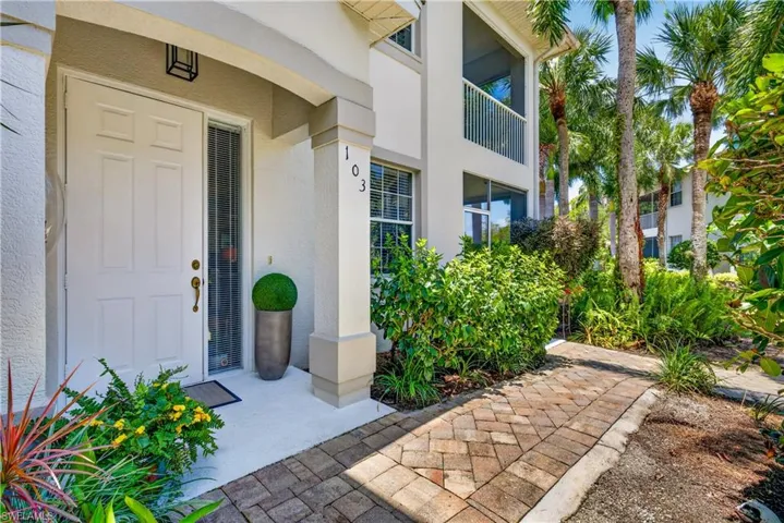 5035 Yacht Harbor Dr 103, Naples, Florida 34112