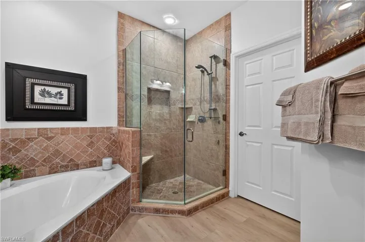 5035 Yacht Harbor Dr 103, Naples, Florida 34112