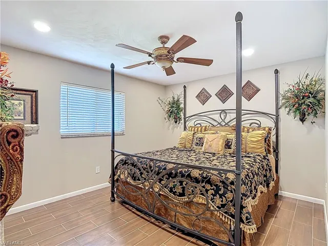 1405 Sw 5th Pl, Cape Coral, Florida 33991