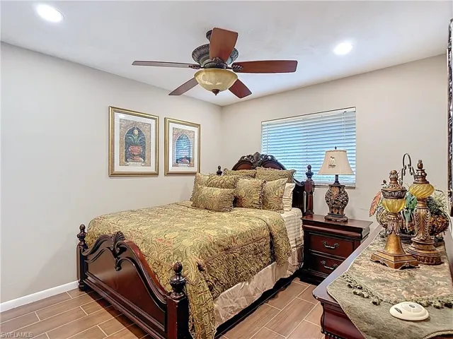 1405 Sw 5th Pl, Cape Coral, Florida 33991