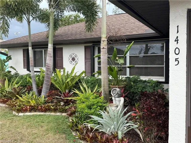 1405 Sw 5th Pl, Cape Coral, Florida 33991