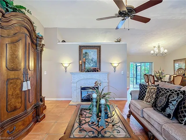 1405 Sw 5th Pl, Cape Coral, Florida 33991