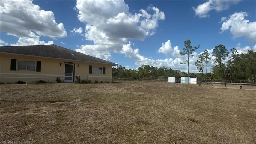 3951  2nd SE AVE, Naples, FL 34117