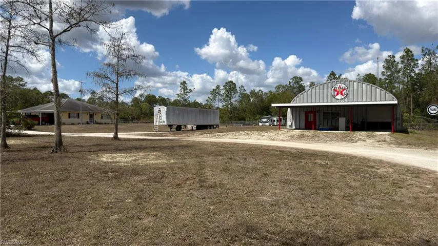 3951  2nd SE AVE, Naples, FL 34117