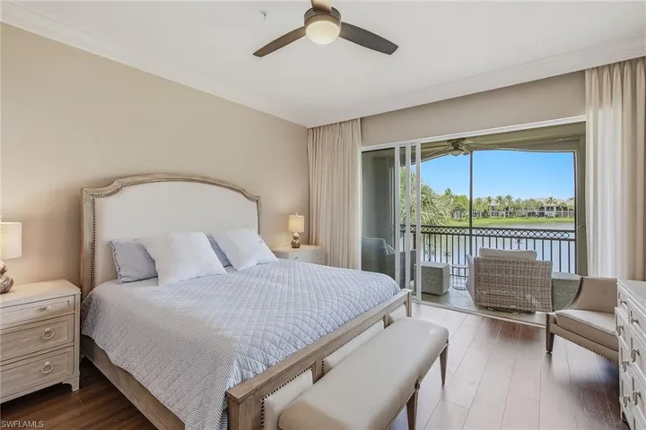 9270 Campanile Cir 19204, Naples, Florida 34114