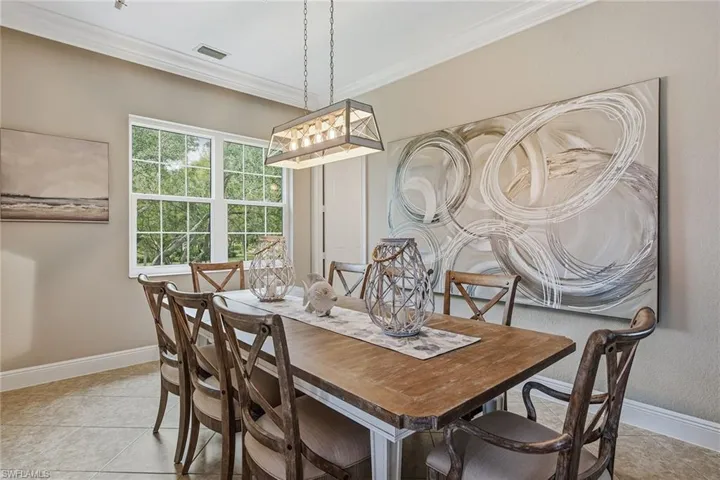 9270 Campanile Cir 19204, Naples, Florida 34114