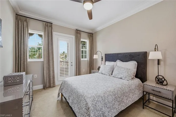 9270 Campanile Cir 19204, Naples, Florida 34114
