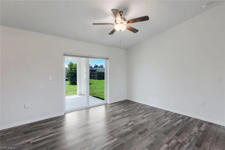 1317 Ne 9th Ave, Cape Coral, Florida 33909