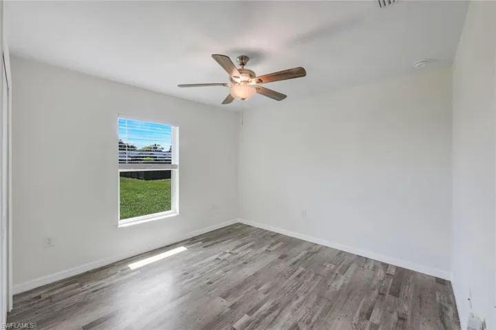 1317 Ne 9th Ave, Cape Coral, Florida 33909