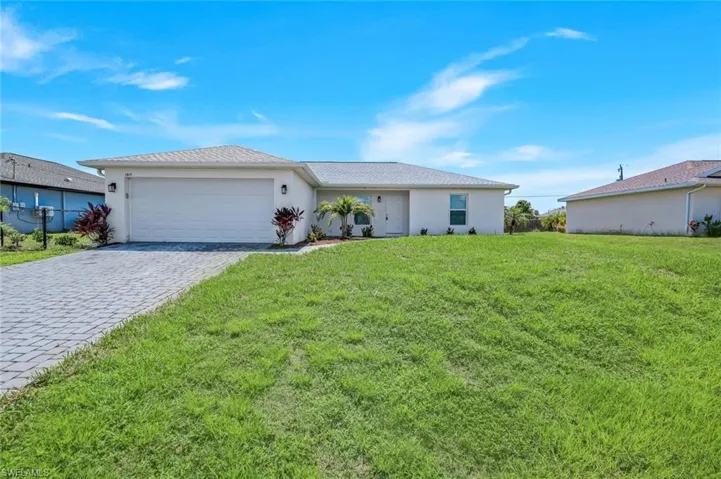 1317 Ne 9th Ave, Cape Coral, Florida 33909