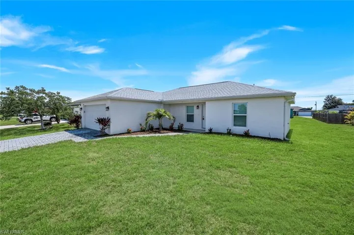 1317 Ne 9th Ave, Cape Coral, Florida 33909