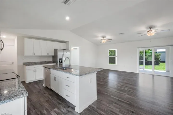 1317 Ne 9th Ave, Cape Coral, Florida 33909