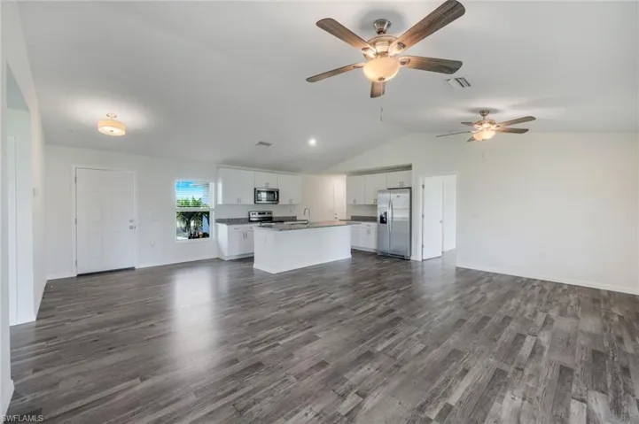 1317 Ne 9th Ave, Cape Coral, Florida 33909