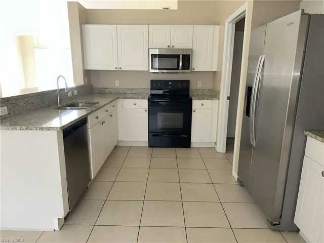2701 Nw 4th Ter, Cape Coral, Florida 33993