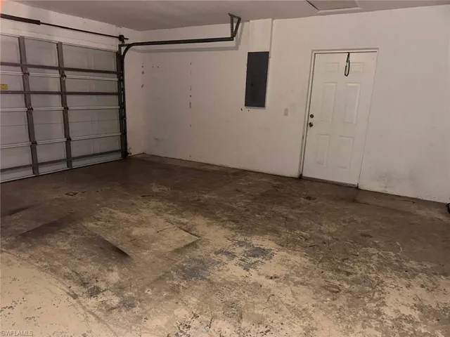 2701 Nw 4th Ter, Cape Coral, Florida 33993