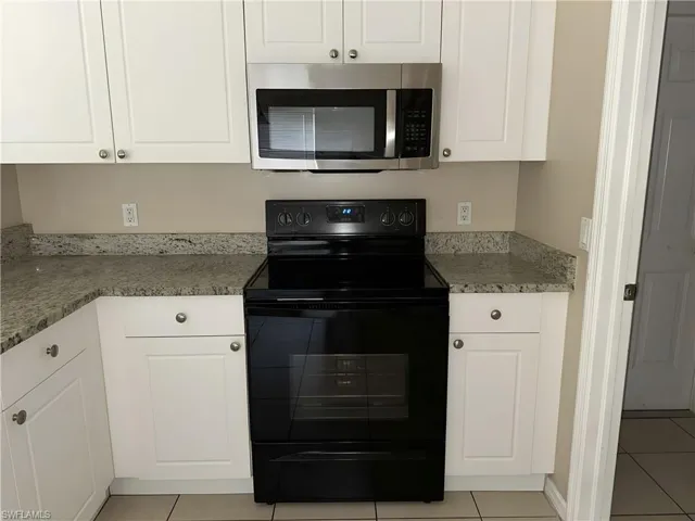 2701 Nw 4th Ter, Cape Coral, Florida 33993