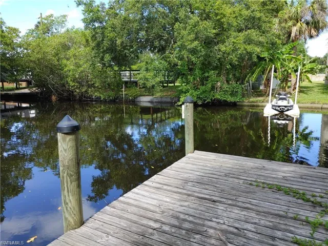 16990 Laurelin Ct, North Fort Myers, Florida 33917