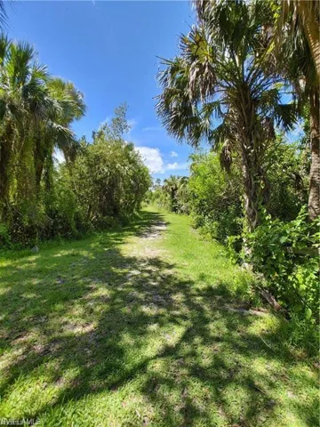 16990 Laurelin Ct, North Fort Myers, Florida 33917