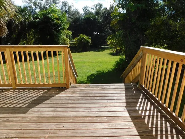 16990 Laurelin Ct, North Fort Myers, Florida 33917