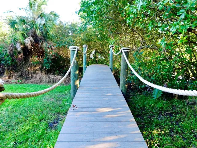 16990 Laurelin Ct, North Fort Myers, Florida 33917