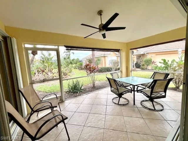 Sunroom with ceiling fan