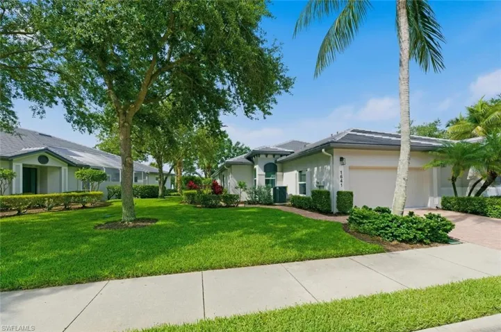 1641 Tarpon Bay Dr S 27, Naples, Florida 34119