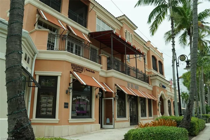 480 5th St S 102, Naples, Florida 34102