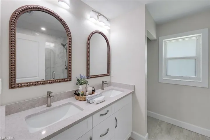 193 Heather Grove Ln, Naples, Florida 34113