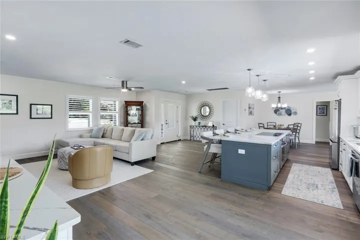 193 Heather Grove Ln, Naples, Florida 34113