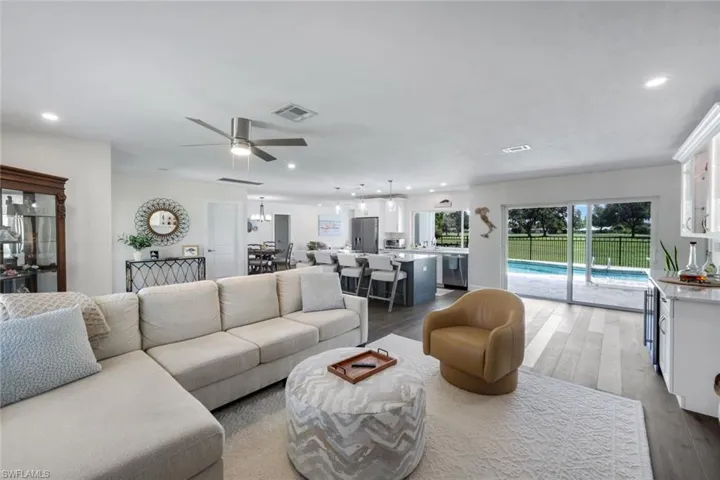 193 Heather Grove Ln, Naples, Florida 34113