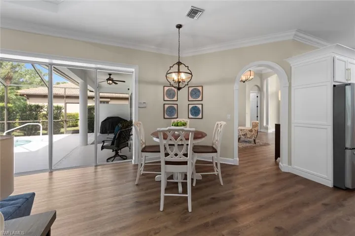Breakfast nook