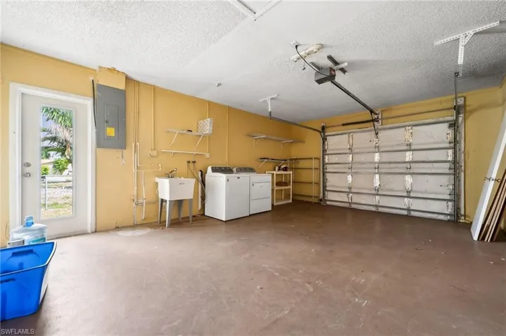 1621 Se 21st Ter, Cape Coral Fl 33990