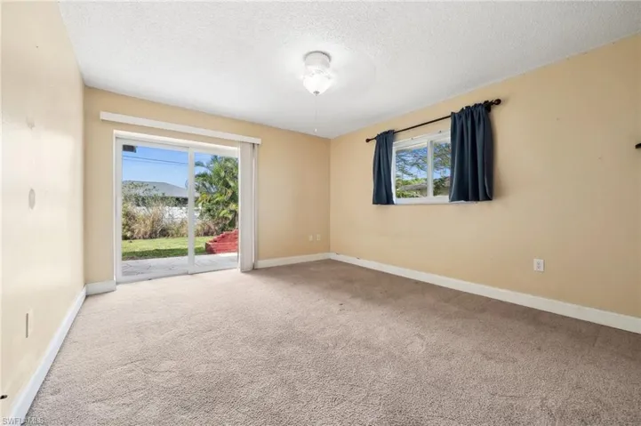 1621 Se 21st Ter, Cape Coral Fl 33990