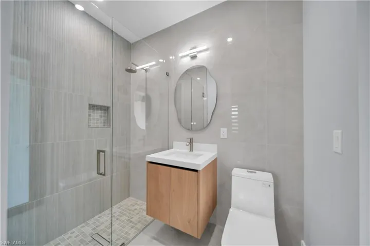 2204 Nw 5th Ter, Cape Coral, Florida 33993